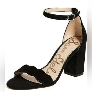 Sam Edelman 🖤 Odilla Scalloped Suede ankle strap heels pumps black size 10